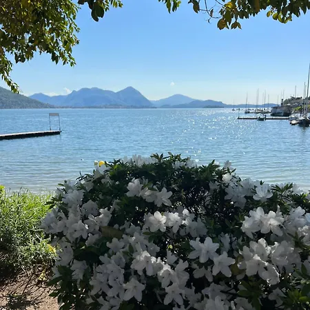 Semesterbostad Casa Aurora Baveno